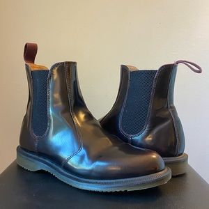 2976 Yellow Stitch Smooth Leather Chelsea Boots (W US 9)